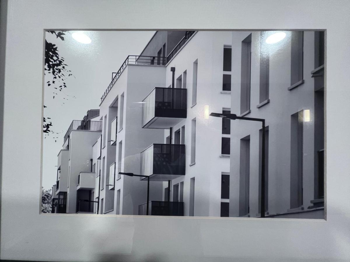 Chambre Privee Dans Un Appartement A 37 Min De Champs Elysees Сартрувил Екстериор снимка
